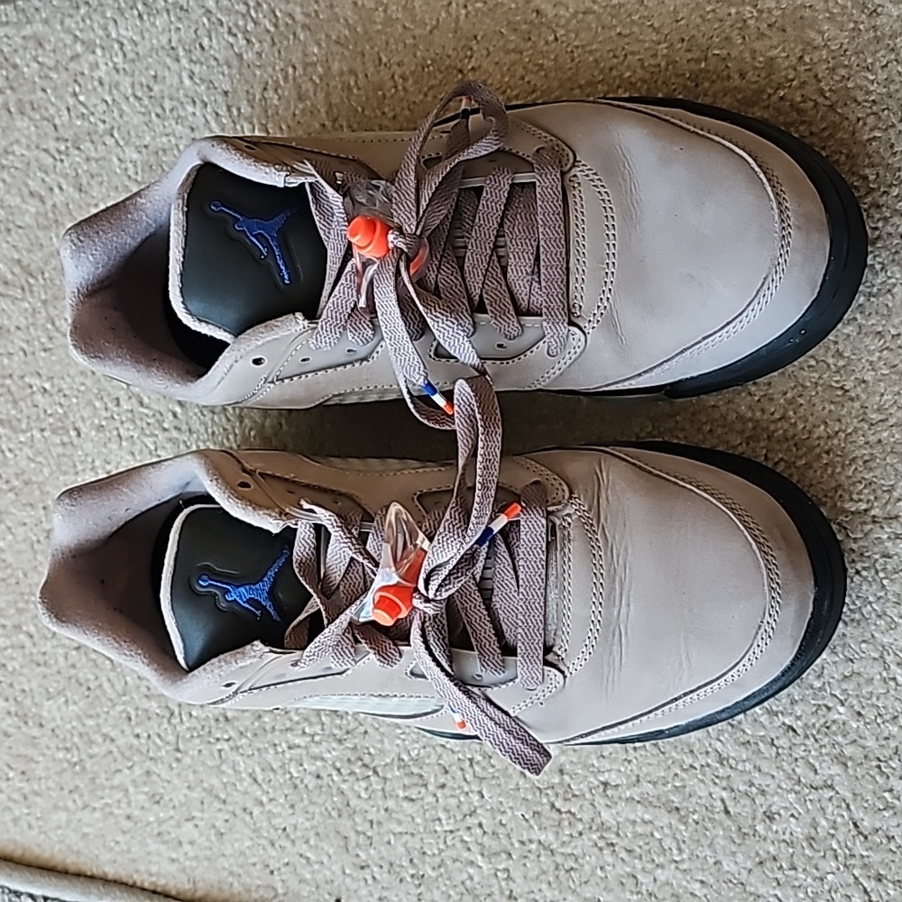 Paris Saint-Germain x Air Jordan 5 Retro Low ‘Paname’ - Picture 3 of 8